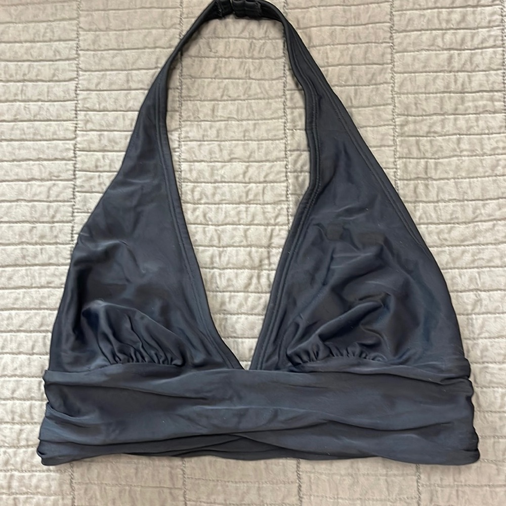 Lands’ End black bikini-type swimsuit top-size 8